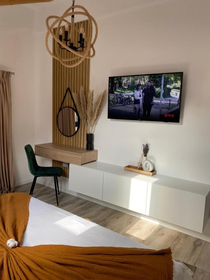 Queen'S Heart Guesthouse Бран Екстериор снимка