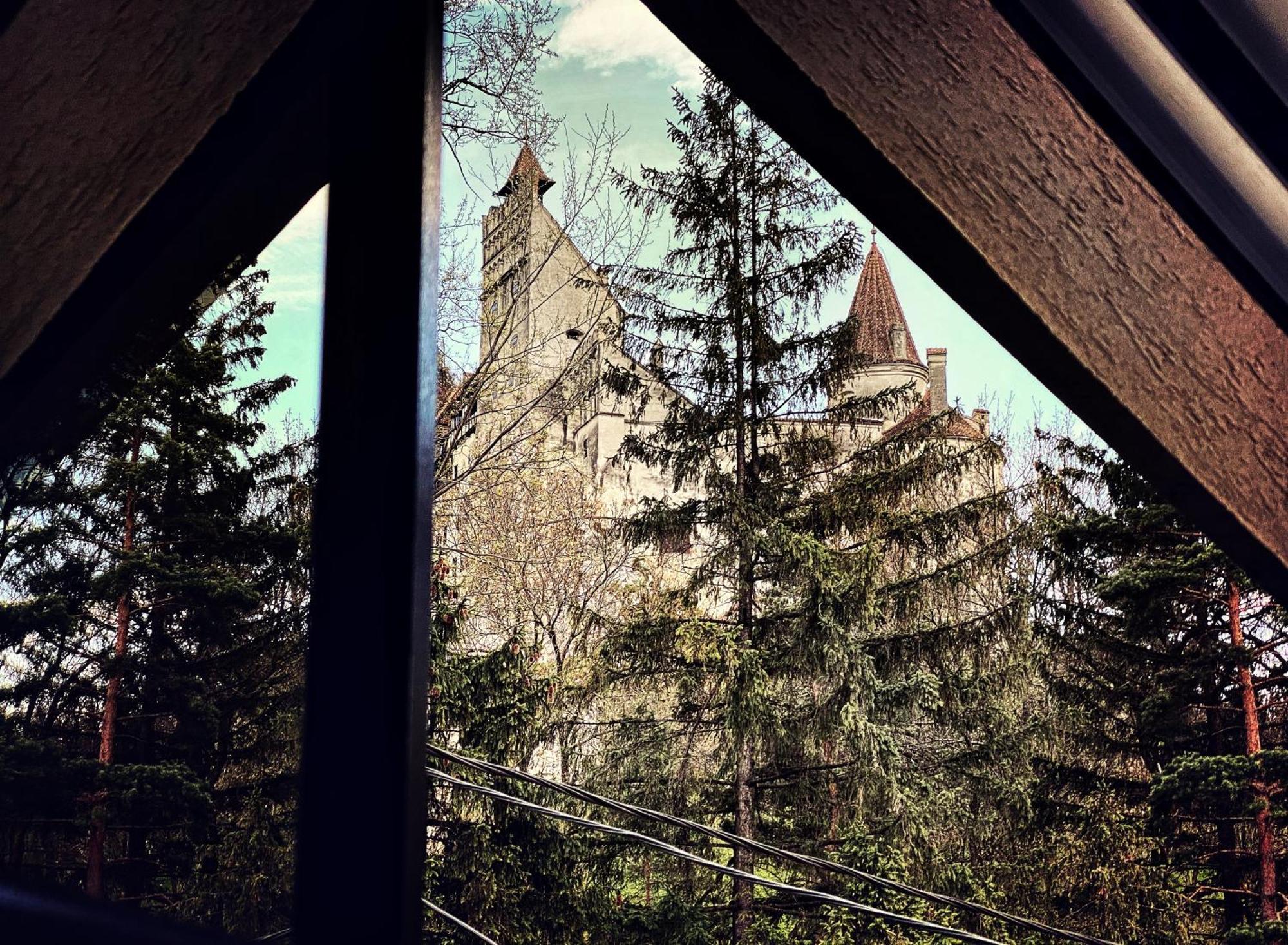 Queen'S Heart Guesthouse Бран Екстериор снимка