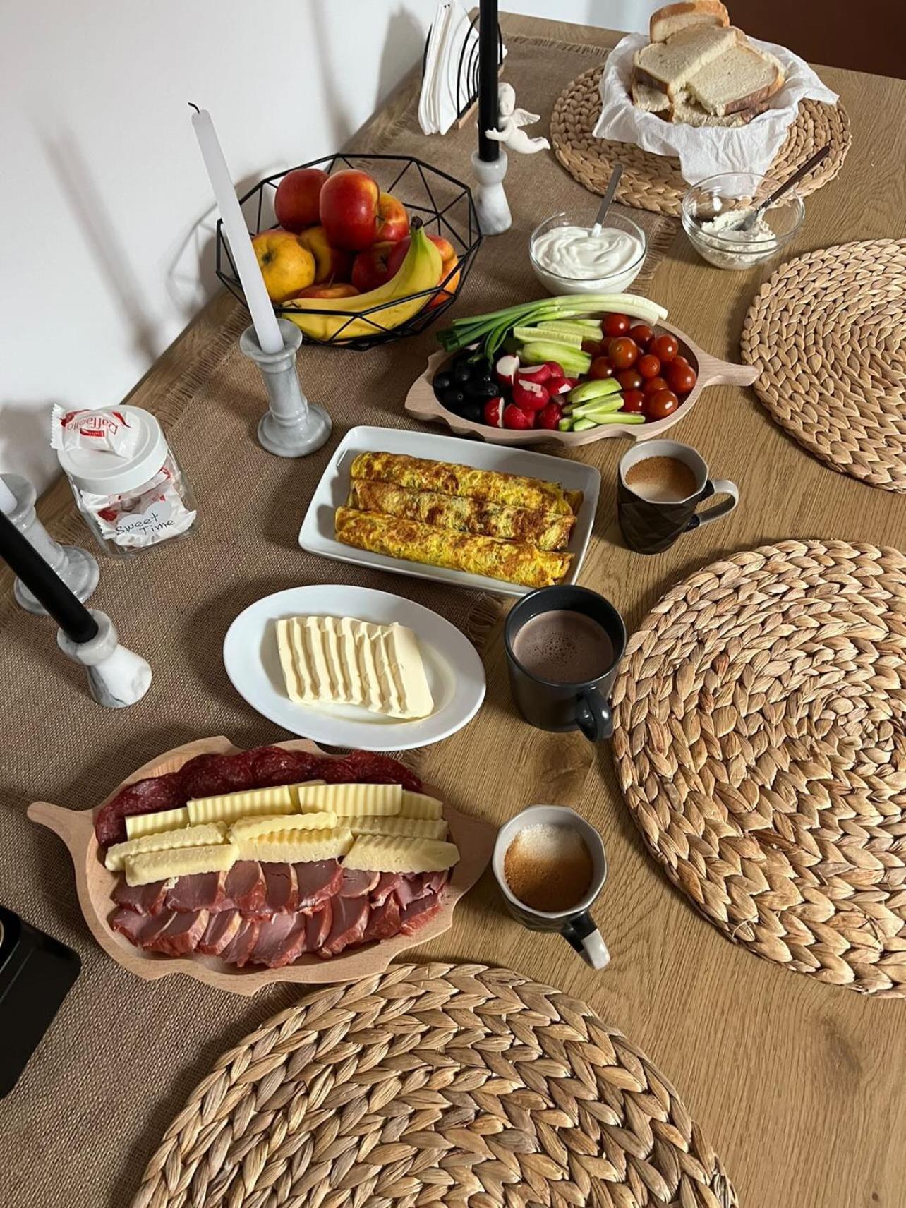 Queen'S Heart Guesthouse Бран Екстериор снимка