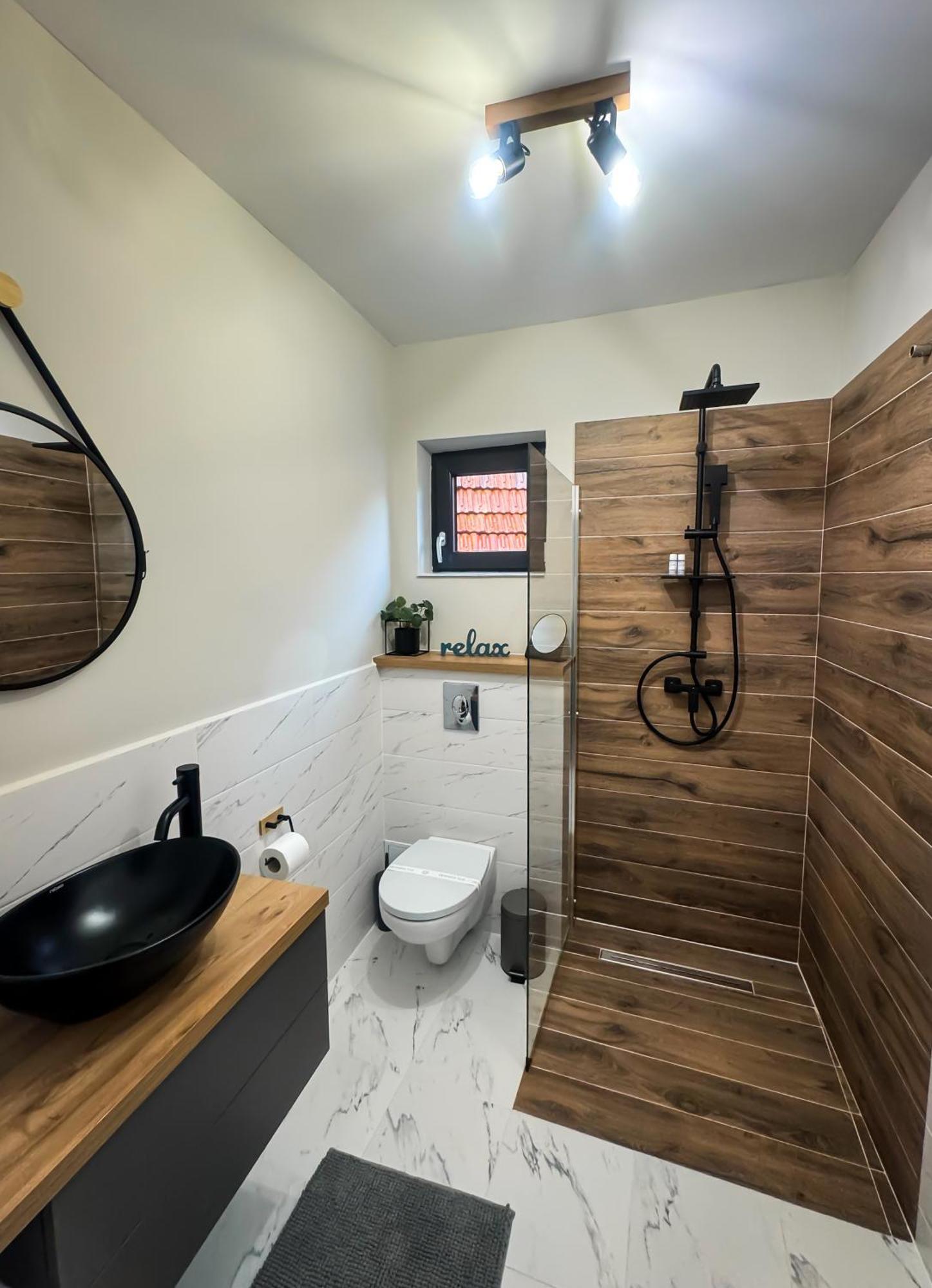 Queen'S Heart Guesthouse Бран Екстериор снимка