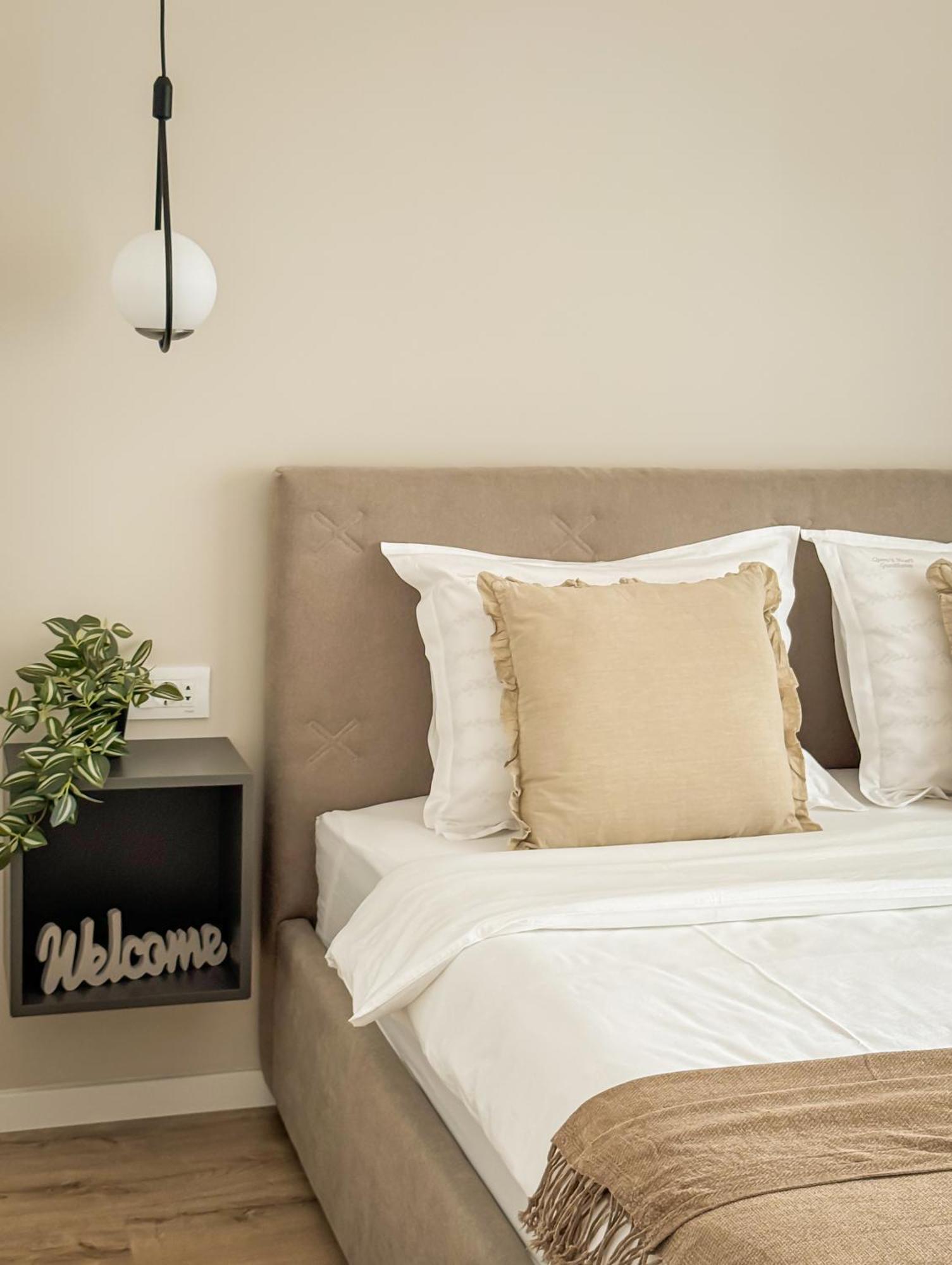 Queen'S Heart Guesthouse Бран Екстериор снимка